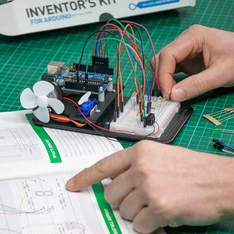 Inventor's Kit For The Arduino - Image 3
