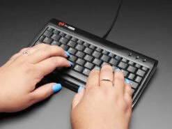 Miniature Keyboard- Microcontroller-Friendly PS/2 And USB