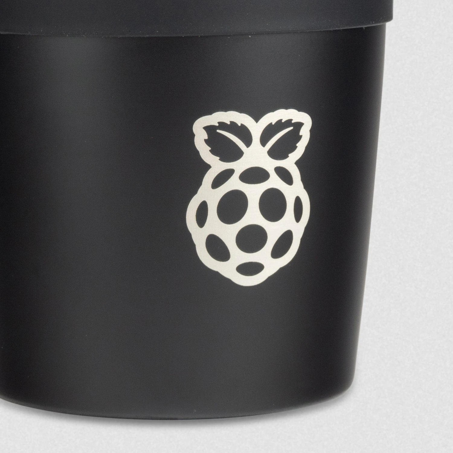 Official Raspberry Pi Laser Engraved Travel Mug - Image 3